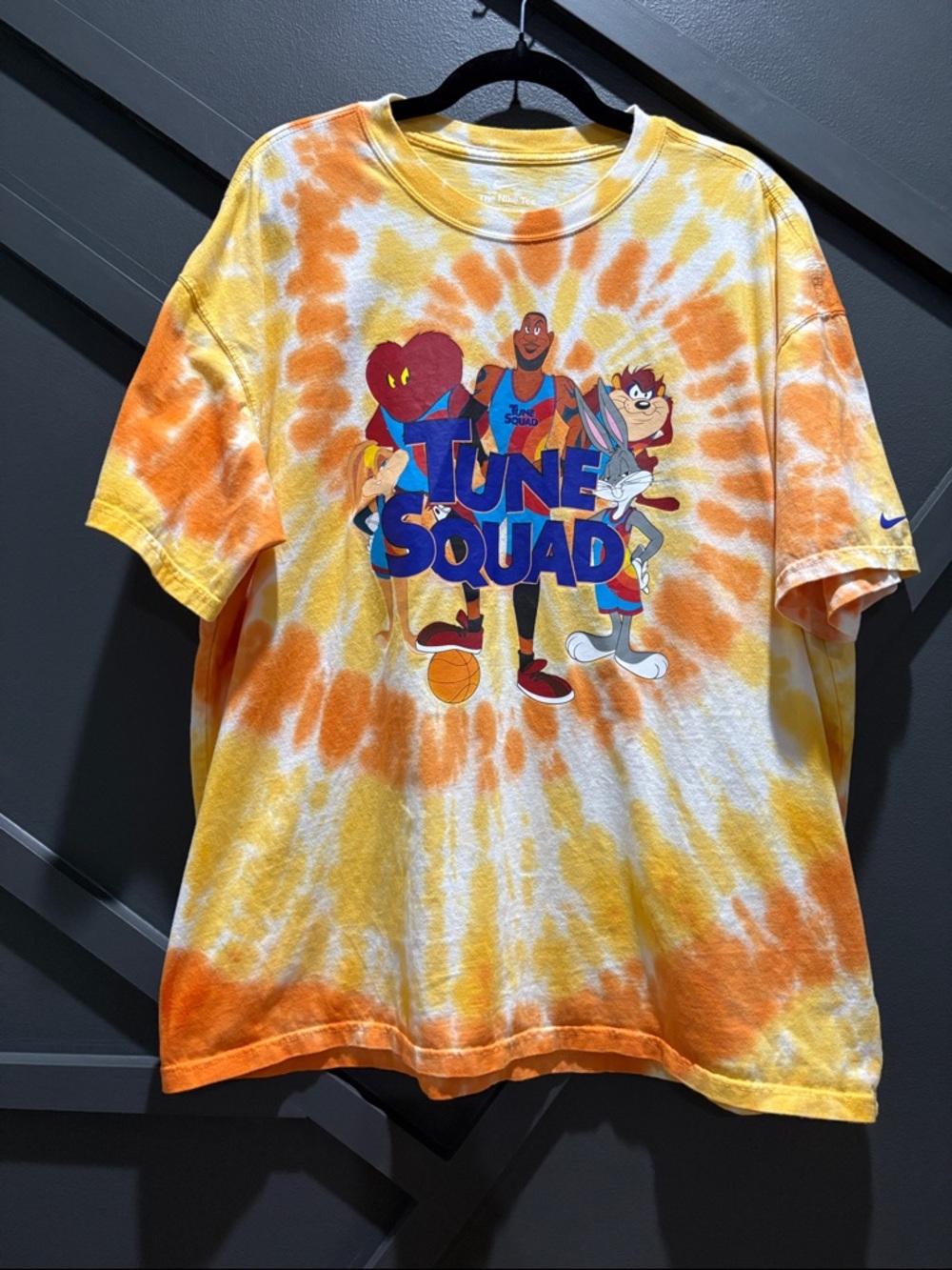 Nike Men'sTune Squad Tie-Dye Graphic Tee - Yellow & Orange